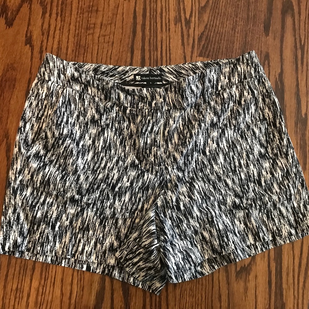 Short shorts